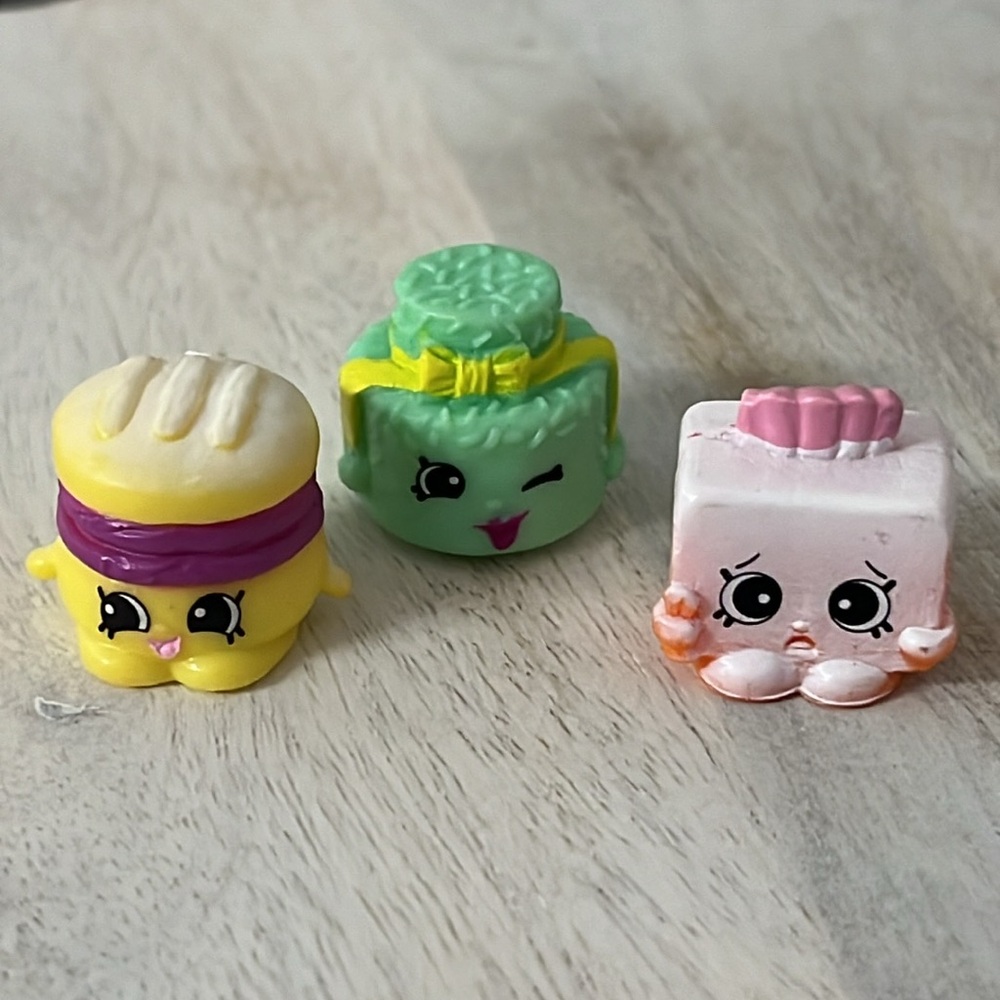Shopkins Collectors Sets~Retired Shopkins Figurines-Custom Set-Buy 3 Get 1 Free